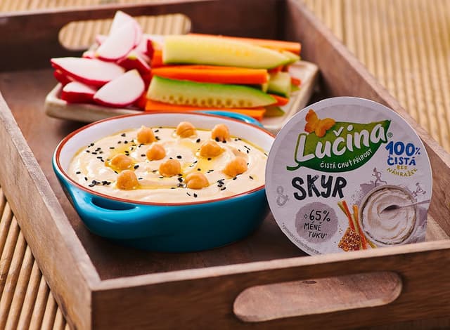 Podzimní hummus bowl s Lučinou & Skyr a cizrnou