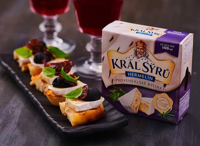 Provensálské jednohubky s Králem sýrů, sušenými rajčaty a olivami