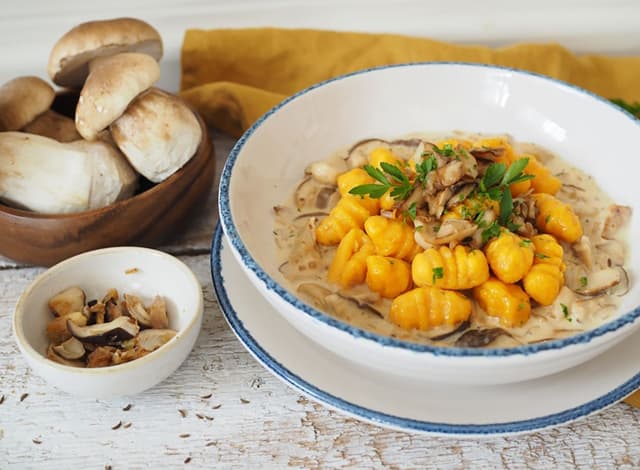 Dýňové gnocchi s hříbkovou omáčkou